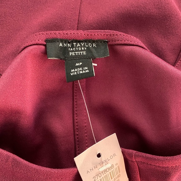 New Anna Taylor tie front sleeveless top (MP) - Picture 6 of 6